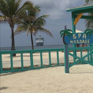 Meet your Posher, Veronica